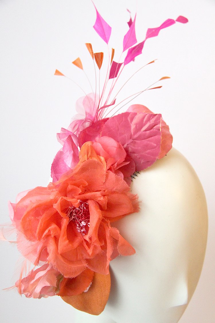 LeahCmillinery's tweet photo. Check this off your to-do list: Oaks &amp; Derby> VIEW Leah C. options now! https://t.co/7gmSvieJMV #Kentuckyderby
#Horseracing
#winnerscircle
#derby2019
#firstsaturdayinmay
#offtotheraces
#derbyfashion
#headpieces 
#racewear
#derbyhats https://t.co/4Djis8y4hT