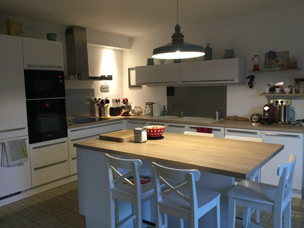 HomeForExchange's tweet photo. Built around 1900, Delph's beautiful home is located on the famous salt marshes of Guérande. A charming medieval city, Guérande the perfect place to base yourself and discover all that Brittany has on offer : https://t.co/dds0ptPQKR https://t.co/9wTjCdbl1a