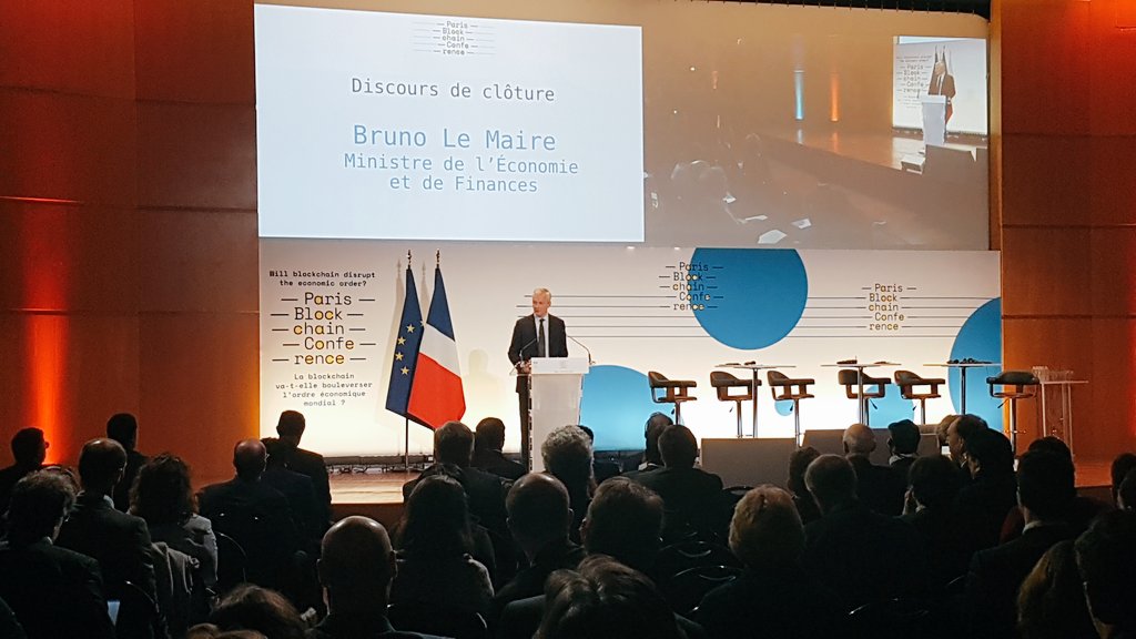BrunoLeMaire's tweet image. La France a tous les moyens pour devenir un pays leader en Europe sur les technologies #blockchain : des start-ups qui réussissent dans ce domaine, des centres de recherches et de formation, des grands groupes qui l&apos;expérimentent. #ParisBlockchainConference
