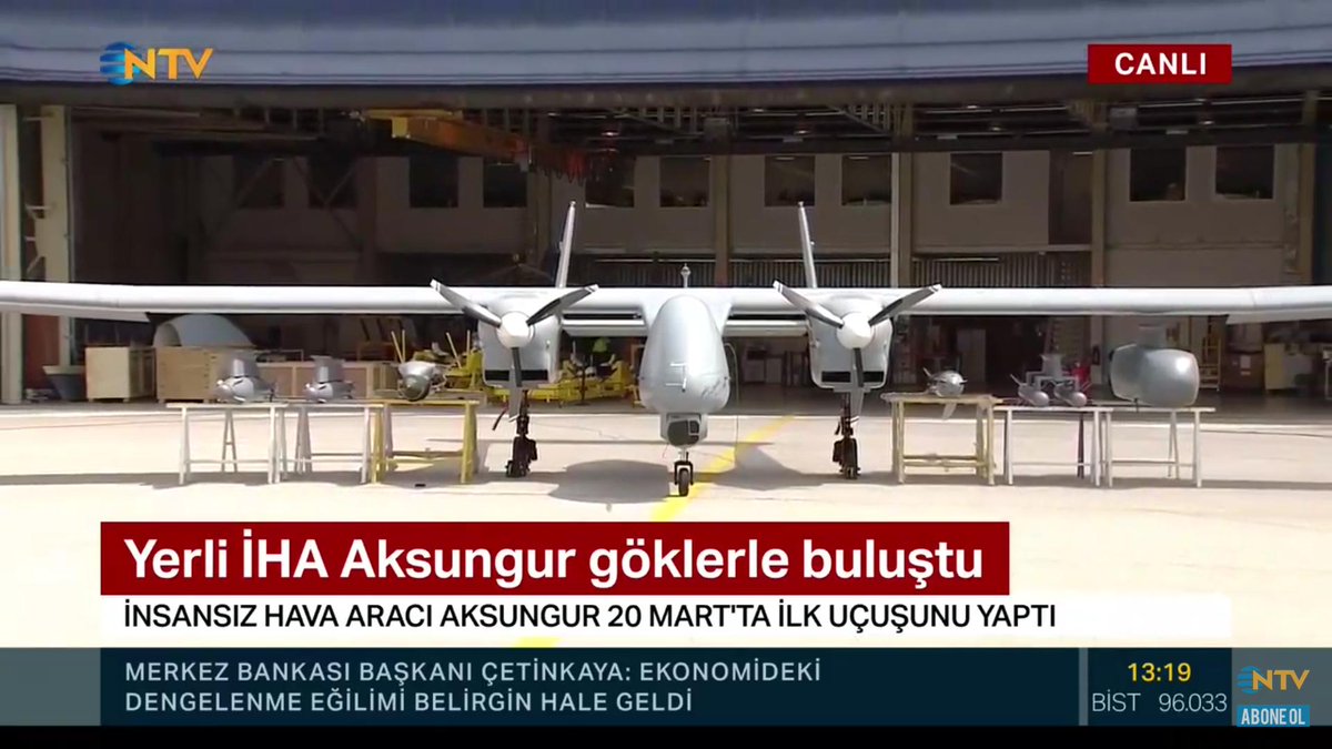 AKSUNGUR'un bazı özellikeri:
-40bin feet irtifa
-40 saat havada kalış
-3.3 ton toplam kalkış ağırlığı
-Teber 81/82,Hgk-82,Kgk-82 gibi mühimmatlar
-Elint/Sigint/Comint faydalı yükleri
-Denizaltı tespiti için Sonobuoy atabilme.