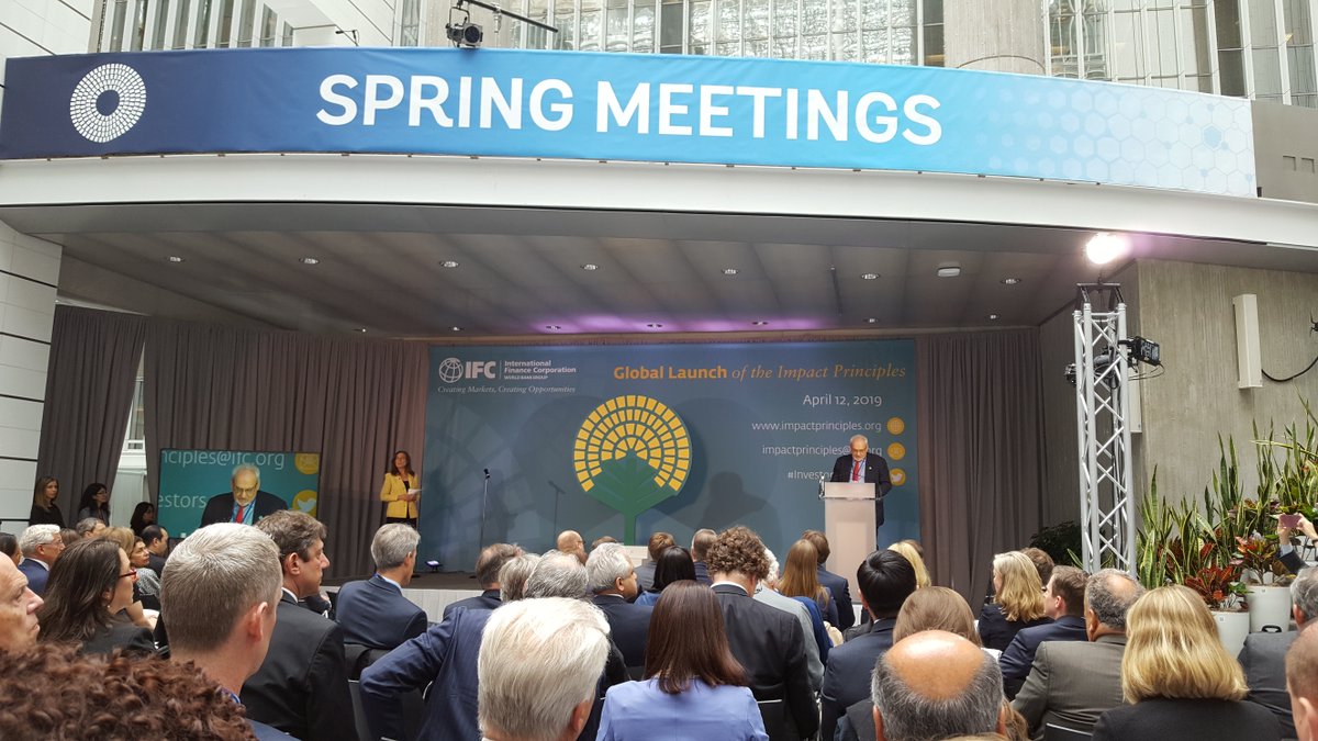 thecarbontrust's tweet photo. Great to be at the launch of the @IFC_org's Impact Principles last week during #SpringMeetings2019. The creation of these 9 principles is designed to grow investment in projects that marry #environmental and social goals with attractive financial returns. #Invest4impact https://t.co/2Po6dAxBsK