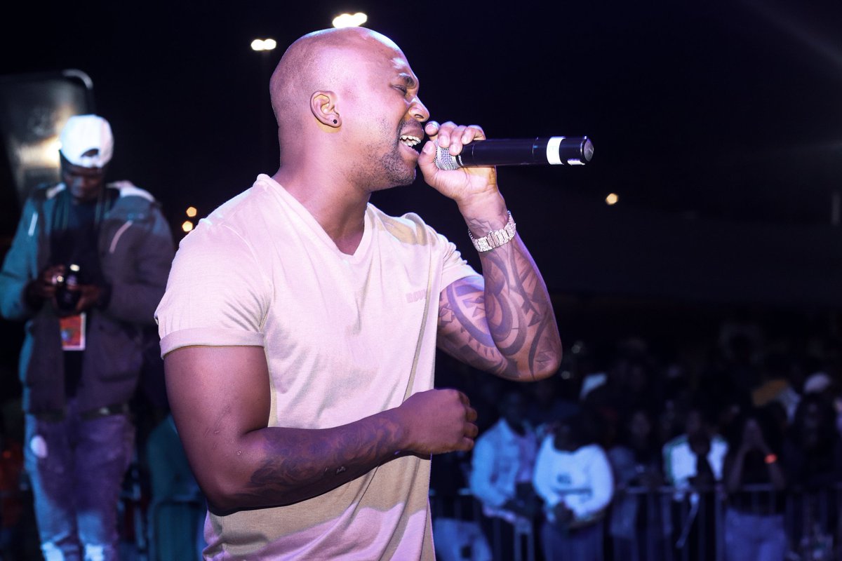 AfroTainmentSA's tweet photo. The hit-maker @NaakMusiQ rocking that #NdakwenzaNtoni smash hit π€π₯ this past weekend at University of Western Cape ... Naak is working on his 3rd studio album "Different" ... ohh nkosi yami kusazoba busy #AfroNumberOne βΌβΌβΌ https://t.co/Mv1vIxLPGR
