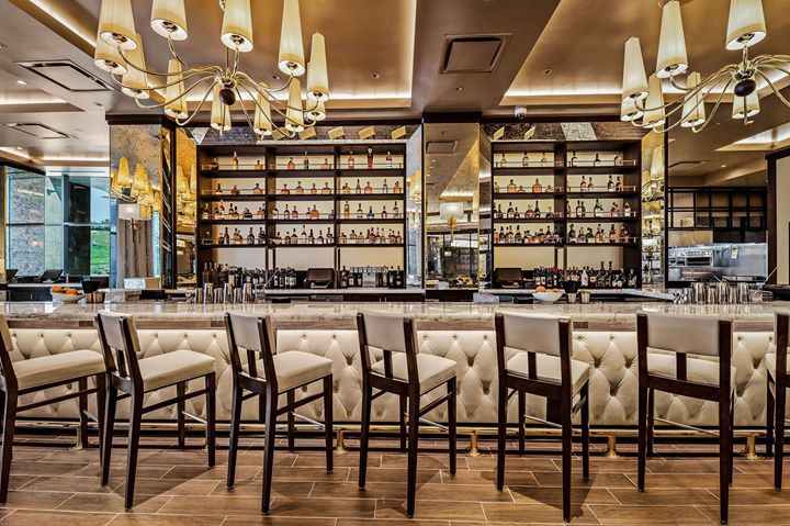 clique_group's tweet photo. The steaks have been raised 📍 @bullandbourbonsd https://t.co/GkCuCLTU1r