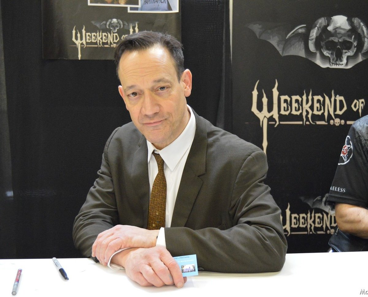 Maureegane's tweet photo. Horror-Legend Ted Raimi at Weekend of Hell in Dortmund @WOH_Original @tedraimi #evildead #horror #HorrorMovies #horrorfilm #horrorfans #thegrudge #SpiderMan #dortmund @dortmund @westfalenhallen #dragmetohell #SamRaimi #convention #ComicCon #comiccondortmund https://t.co/7qjCMxfF5e
