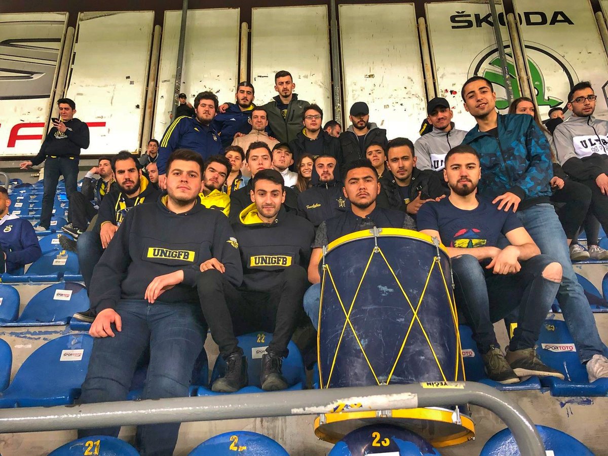 mlltkafayiyemis's tweet photo. Dün akşamla ilgili tek güzel nokta eskisiyle yenisiyle @MarmaraaUNIGFB her zamanki yerindeydi. ELHAMDÜLİLLAH. https://t.co/HEWlvDZmLA