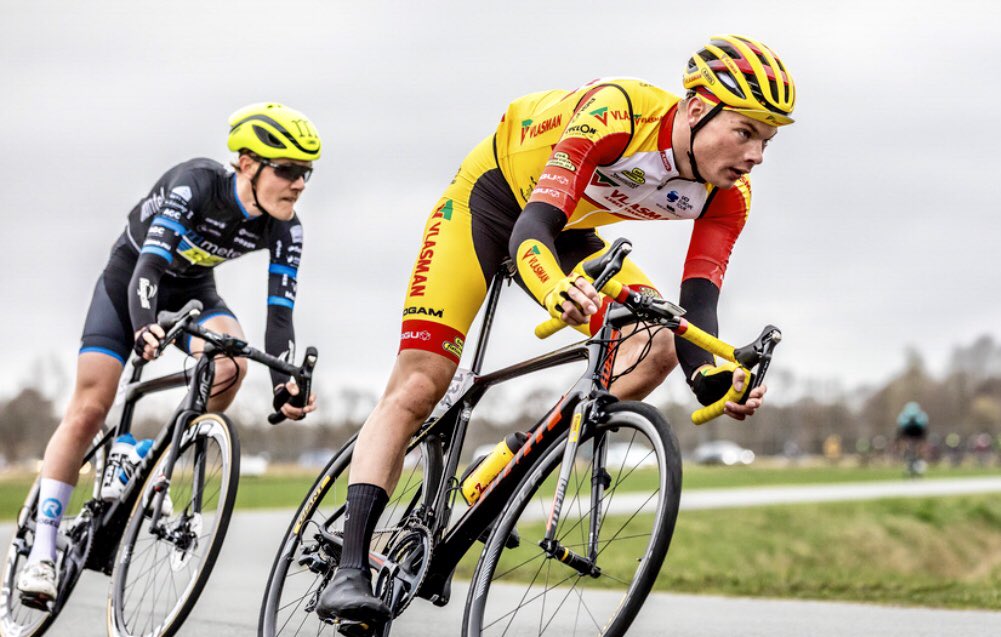 De omloop van de Glazenstad beëindigd met een bezoek aan het ziekenhuis na een ongelukkige val. De komende dagen rustig aan, en hopelijk op tijd in orde om te starten in mijn thuiswedstrijd <a href="/Polderkoers/">ArnoWallaardMemorial</a> #AWM2019