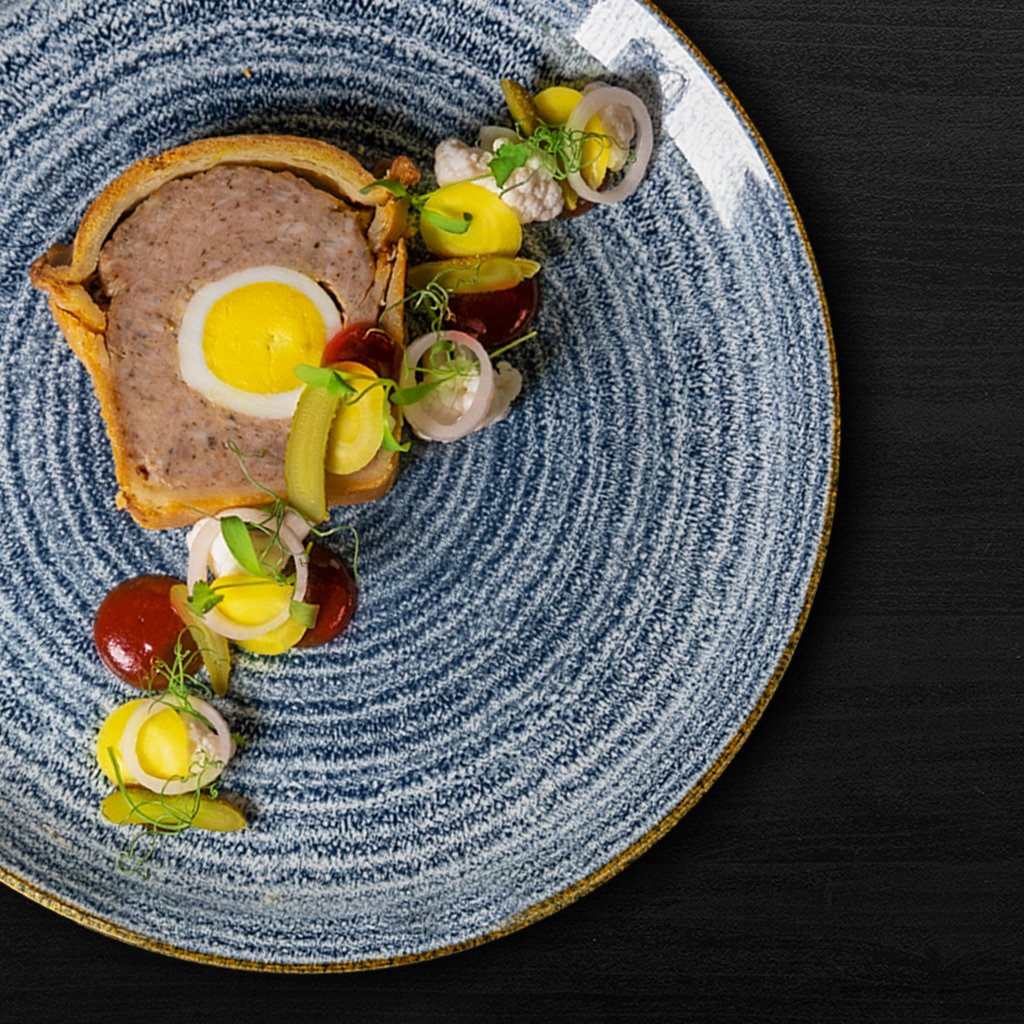 thelowryhotel's tweet photo. Monday - Wednesday try our Chef's Choice Menu for just £19.95! 

Enjoy delicious dishes like Pork and leek gala pie with boiled hen's egg, pickled garden vegetables &amp; homemade brown sauce.

See the full menu &amp; book your table here: https://t.co/dhXHL4R7if

#LowryLife #AprilMenu https://t.co/j2JhR1YTdf