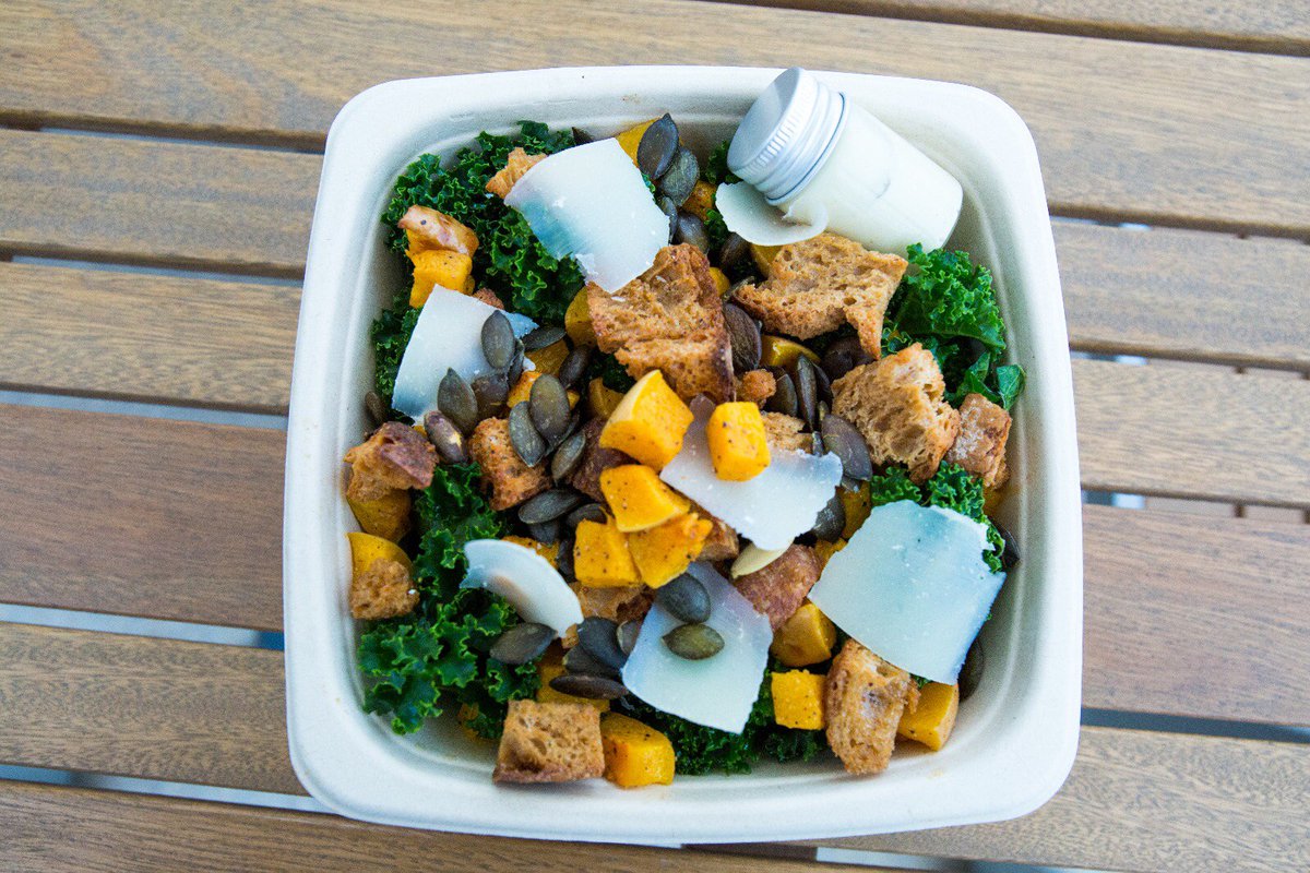 thelocalbeetkwt's tweet photo. Eat good, feel good. At #TheLocalBeet. #PumpkinBoySalad
سلطة القرع و الكيل ما تتطوف 😍
#TheLocalBeet #Beet #Restaurants #BeetLife #CleanEating #Bowl #HealthyLife #Salad #Kuwait #Fitness https://t.co/AFlpgVLT9A
