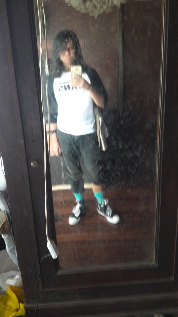 SatCute's tweet photo. Felt cute might jakol laters https://t.co/3zvrDywP5y