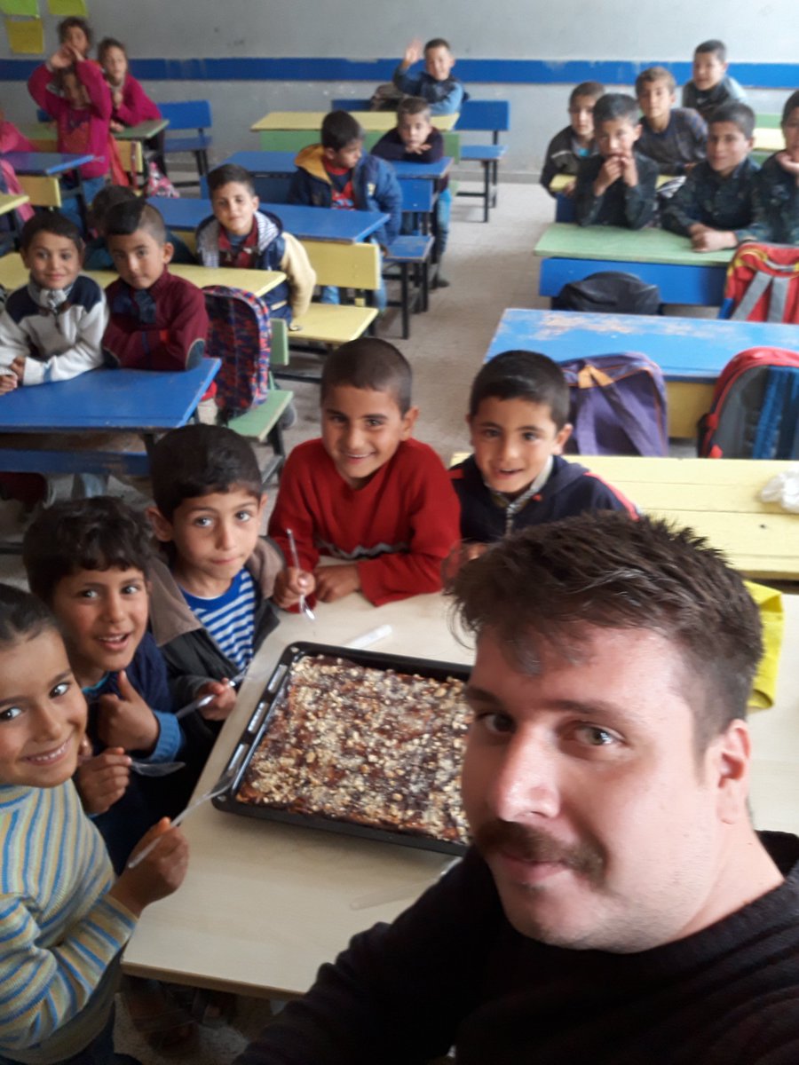 Damlasu İlkokulu 1/A Sınıfı Okuma Bayramı pasta yiyerek kutlandı <a href="/IlkokuluDamlasu/">Damlasu İlkokulu - İmamhatip Ortaokulu</a> <a href="/MemHarran/">Harran İlçe MEM</a>