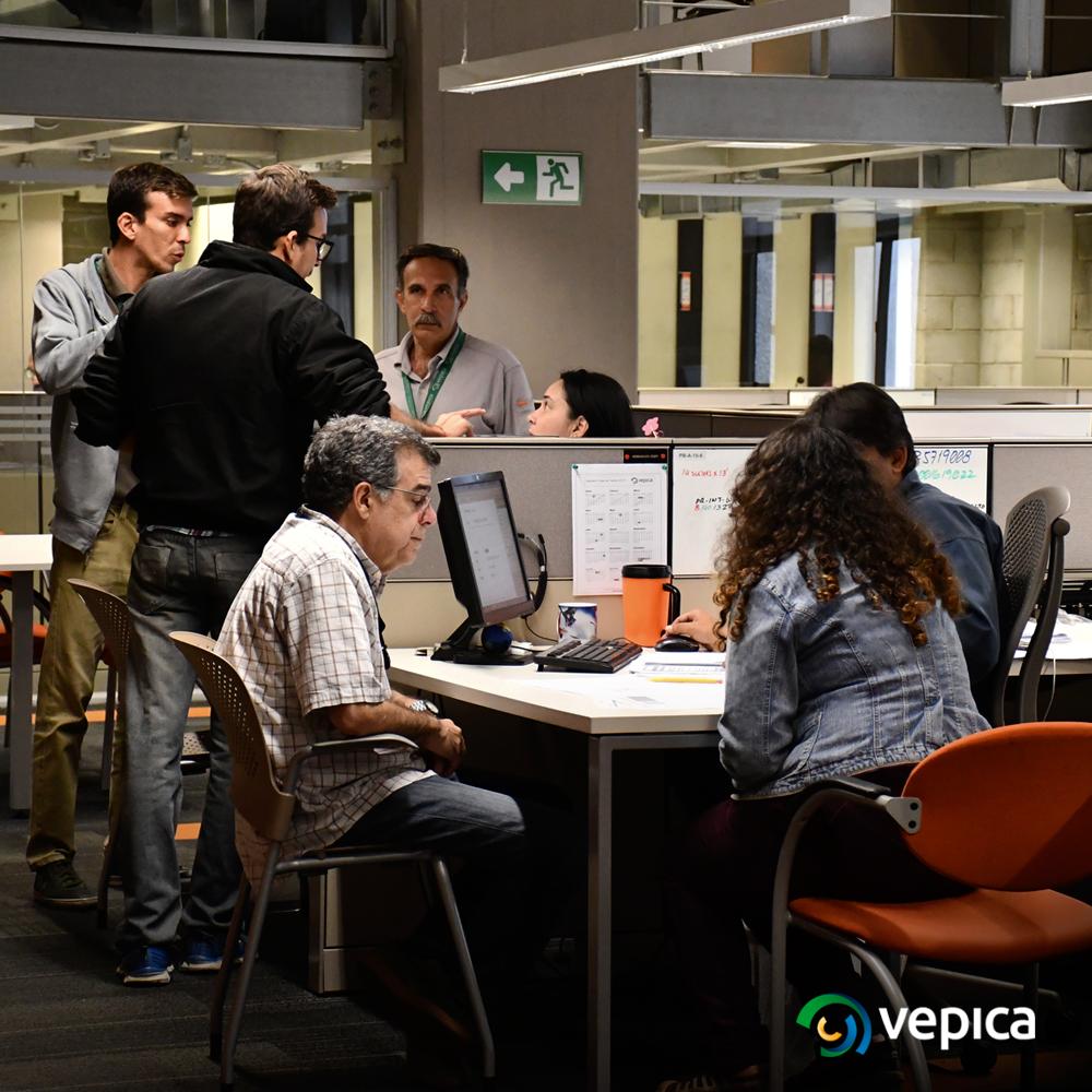vepica_latam's tweet photo. El diseño arquitectónico de nuestras oficinas en Venezuela se basó en un concepto de espacios abiertos, para facilitar la comunicación y el trabajo en equipo. Conoce nuestros proyectos en este mercado: https://t.co/pMNt8MneBr #Ingenieria #Edificos #Infraestructura #Diseño https://t.co/Aeq9OgA8YF