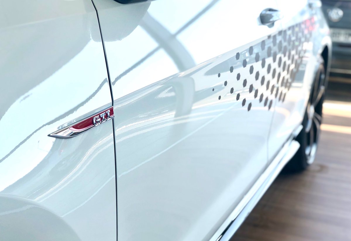 emilie__grn's tweet photo. [ Golf GTI TCR ] 
Avant de dire au revoir à la Golf VII, venez vibrer pour sa dernière version limitée et pas des moindres 🏎
🚨290CH
🚨100 exemplaires en France
Coup de ❤️ assuré ! @vw_france @Groupeboucher 
#GolfVII #GTITCR #VW https://t.co/xbw9aN6umb