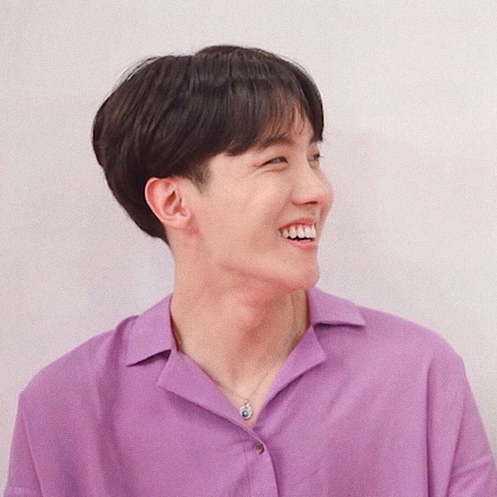 serendipitaejin's tweet photo. RT IF YOU'RE AN OT7 STAN AND COMMENT 'I LOVE HOSEOK💜' @BTS_twt https://t.co/TKCXKGCKpW