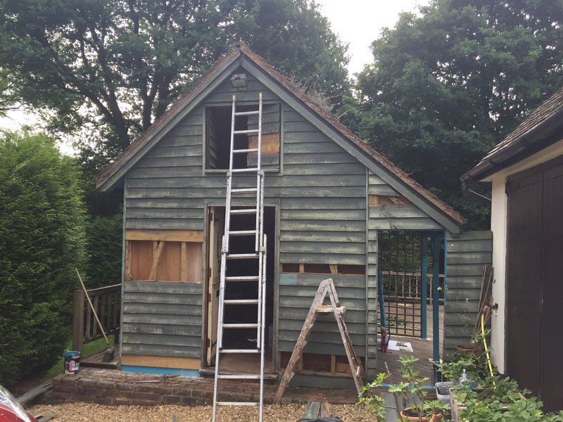 kandmdecorating's tweet photo. An interesting @kandmdecorating project last year was #decorating a workshop in #itchingfield using #Dulux exterior satinwood, #sadolin superdec lapis lazuli and #Dulux metalshield on the door furniture. See case study https://t.co/JoaZiHAvHq https://t.co/3SjcDEoqYr