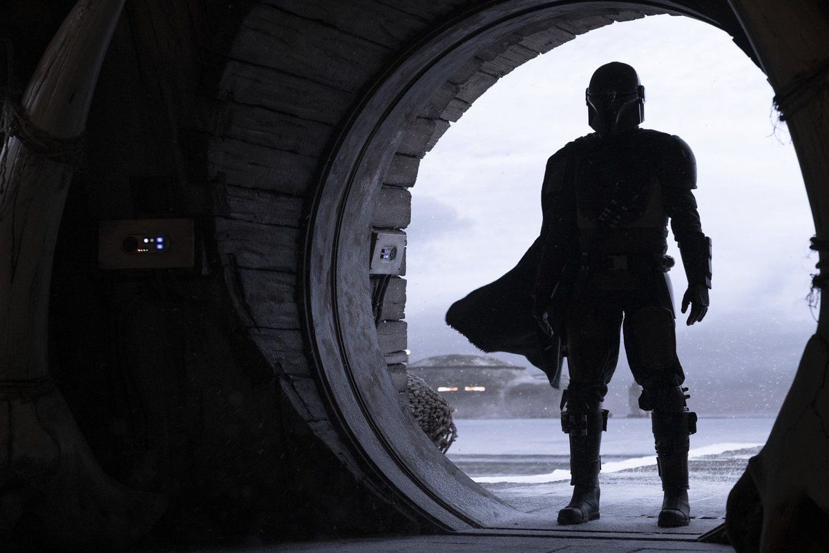 Scoprite le immagini dal panel dedicato a #TheMandalorian, prossimamente su Disney Plus! #StarWarsCelebration