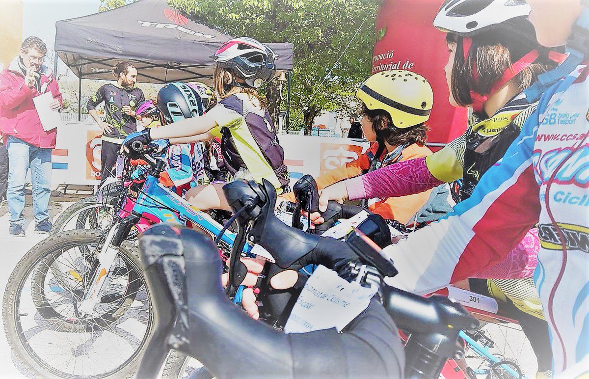 cebllob's tweet photo. 🚵‍♂️🚵‍♀️Campionat de Ciclisme Escolar
🏆Actualitzada la Classificació General
🥇🥈🥉Publicada la Classificació de la 3a cursa al #ParcciclistaSantBoi
+Info: https://t.co/WeCsiIw98a https://t.co/00Grxpnb93