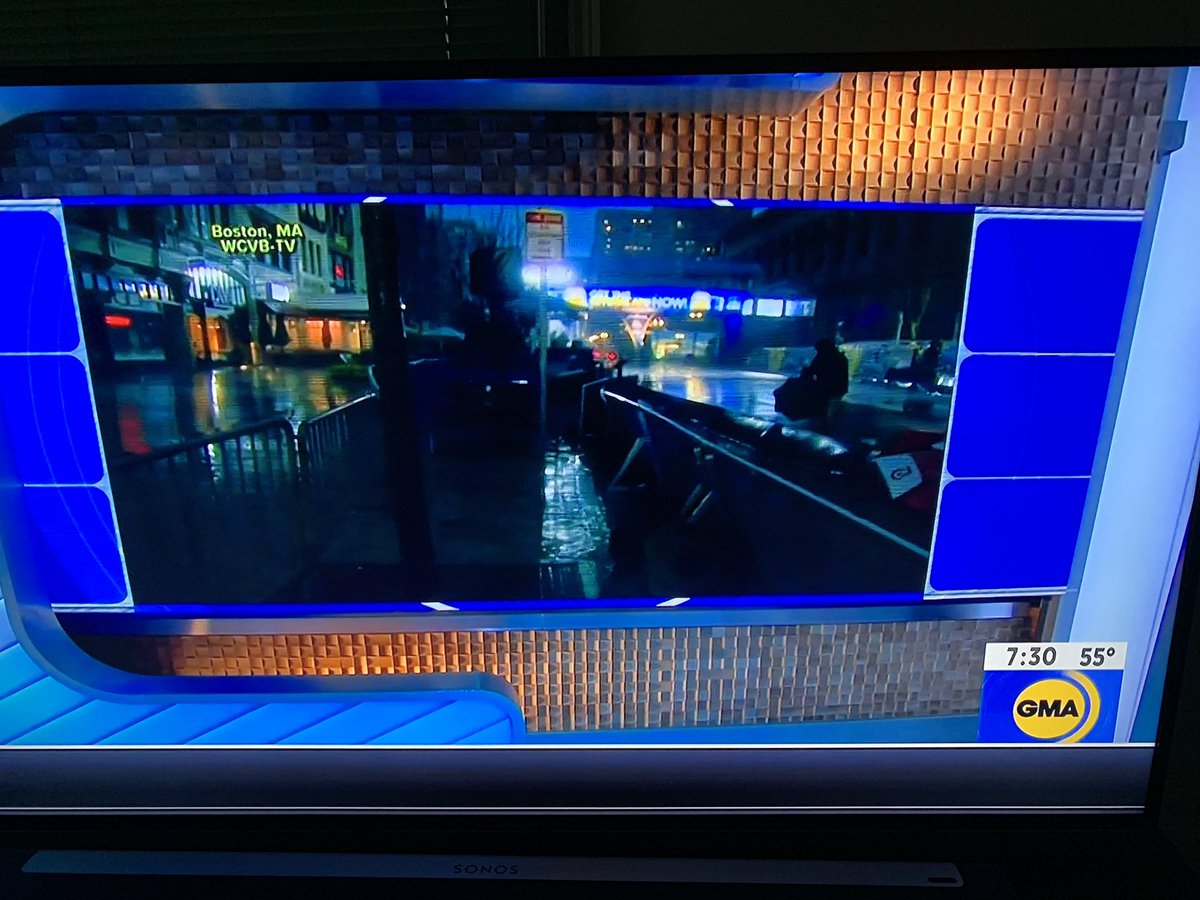 H2Ogirl11's tweet photo. Oh my! Flying 5 umbrella down Boylston Street. It’s a gullywasher out there folks! Stay safe! #WCVB #MarathonMonday #Tucket @dougmeehan #GMA https://t.co/hcJGv7eDOf