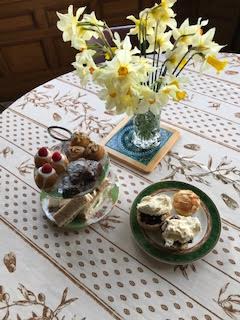 Happy Easter, #HerefordHour The grounds at Stokesay Court are filling with greenery and blossom: come for one of our guided tours and enjoy afternoon tea and a stroll in the garden afterwards! Visit our website for details: stokesaycourt.com/tours/