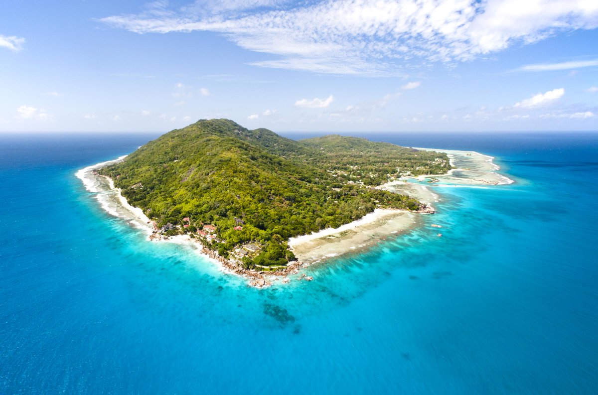 intrepidexpl_za's tweet photo. The Seychelles archipelago is a luxurious holidaymaker's playground. Read our guide on the top things to see and do for a truly immersive tropical island getaway: 
https://t.co/aDxq0wcgVB
#MondayMotivation https://t.co/pNrEPaaMQj