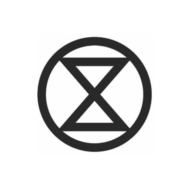 ‘It first appeared on a wall in Brick Lane eight yrs ago’. As @ExtinctionR takes to the streets today, read my interview with designer ESP aka. @extinctsymbol to understand ‘the origins and rise of the #extinctionsymbol' tinyurl.com/yytaof2w on @EcoHustler #ExtintionRebellion