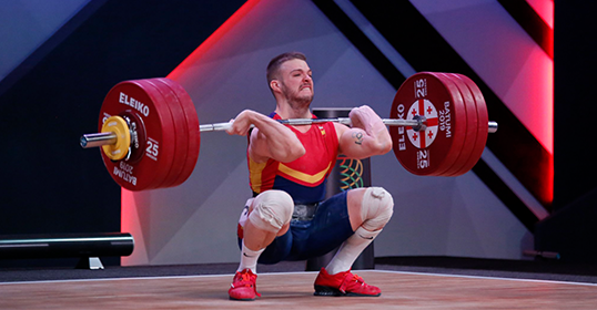 Becas Podium tweet media