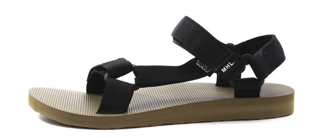KenAshimoto's tweet photo. #Teva と #MHL の #ORIGINALUNIVERSAL #TEVAFORMHL 。MHLは本当に良いものを選ぶ目があるなとおもう。 #テバ の #オリジナルユニバーサル をMHLカラーに染め上げると、こんなにもシックな感じになるのか🤔素材は変わってないのにカラーリングだけで、この落ち着きよう。ちょっとこの夏用に欲しいかも。 https://t.co/zJ1K8Cusv3