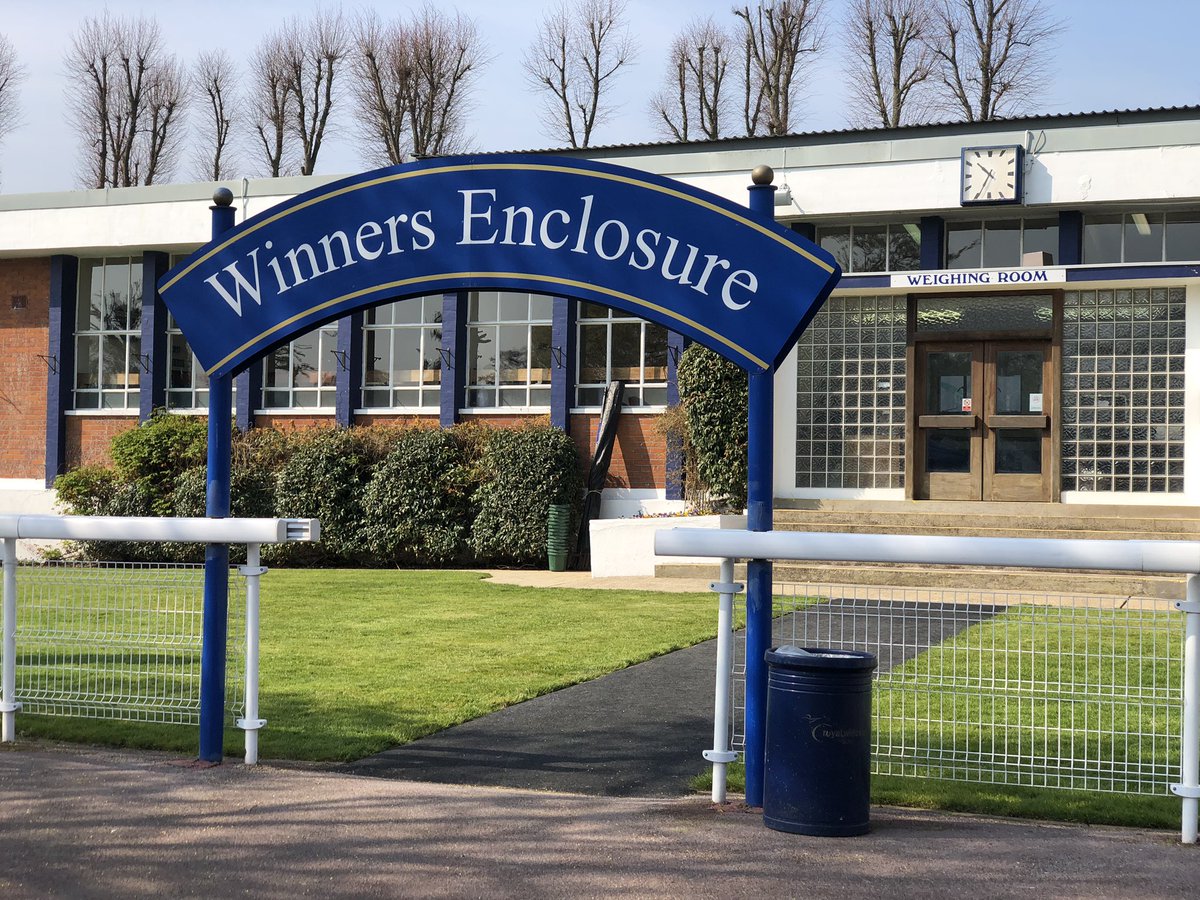 Lovely weather for a day <a href="/WindsorRaces/">Windsor Racecourse</a> with OB9  <a href="/RaceTechUK/">RaceTech</a> <a href="/SkySportsRacing/">Sky Sports Racing</a> #ComeRacing