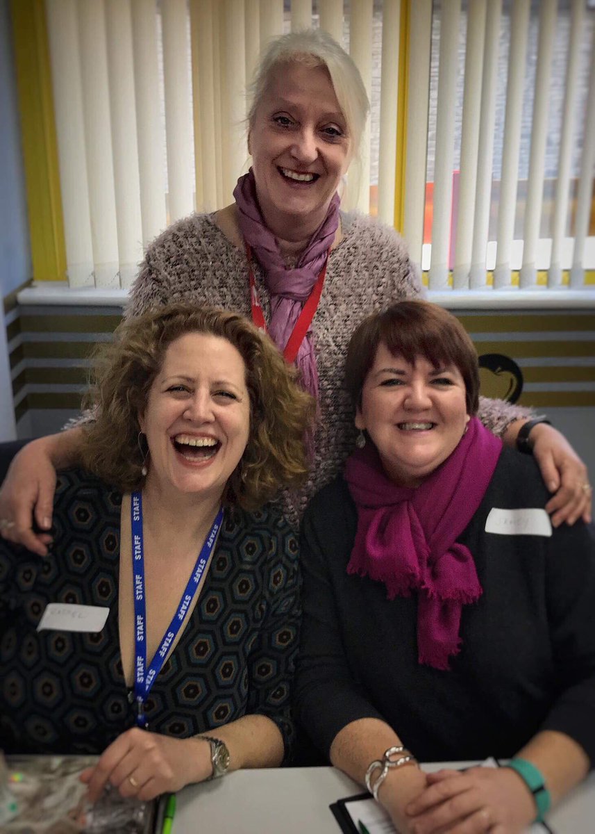 Hello and happy Easter weekend to you all at #herefordhour Our next meeting is THIS WEDNESDAY (17/4) <a href="/LedburyCricket/">Ledbury Cricket Club</a> from 9:30am, so be quick and RSVP ASAP! Looking forward to Ange Tyler from <a href="/ElyMemorialFund/">Ely Memorial Fund</a> speaking. RSVP here: eventbrite.com/e/ledbury-wire…