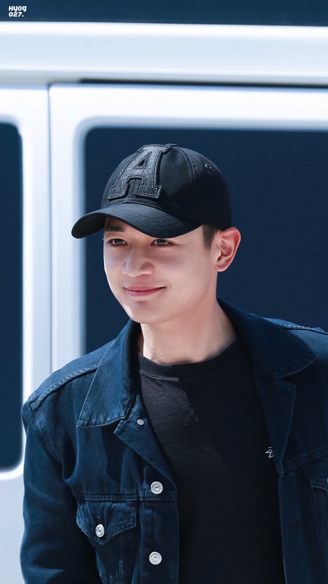 HYOG027_ltm's tweet photo. 190415 해병대 입대
#민호야_해병대건강히다녀와
#최민호니까_믿고기다릴게
#언제나샤월의희망_최민호 
#WaitingForMinho  
#민호 #샤이니민호 #최민호 

https://t.co/qhcRYDPrPr
https://t.co/zyy6daF3Pr
https://t.co/9opXGFxZqY
https://t.co/MS9T6VVcN6 https://t.co/BsaxQXHjAI