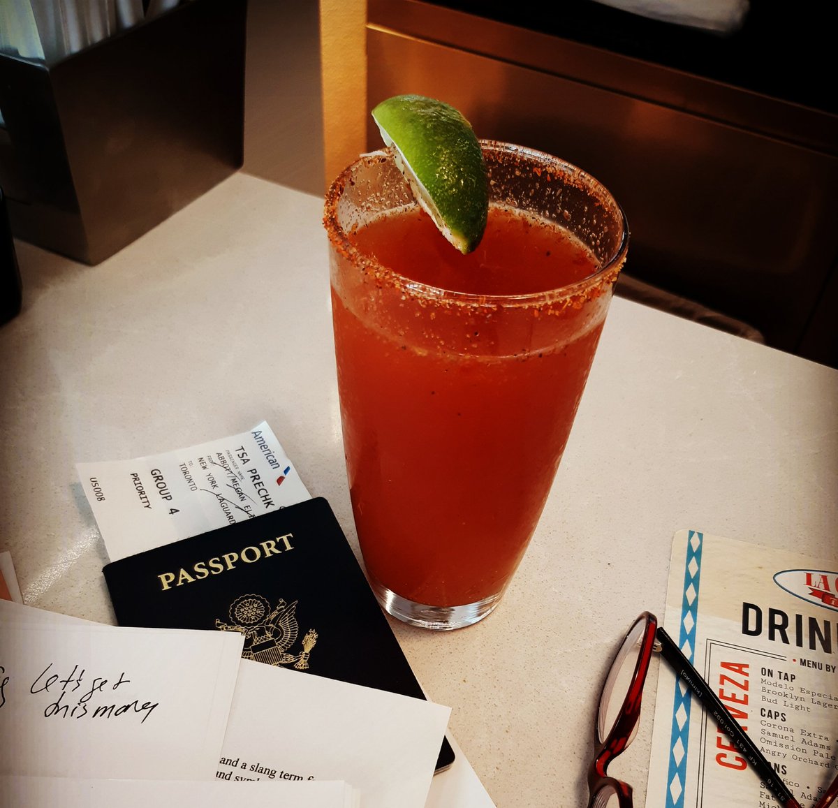 meganeabbott's tweet image. Salve for airport sobbing: