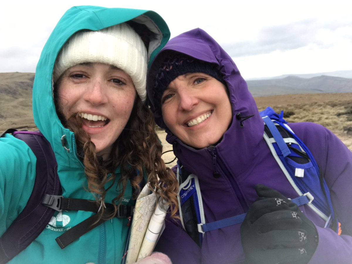 EmBennett95's tweet photo. Great weekend at @Ultimate_Nav school in the Peaks 🗻 Got snowed on ✅ perfected my map reading skills ✅  last but not least...played up the the true “Geographer” stereotype ✅ Thanks so much guys 🙌🏼 #GetOutside @OSleisure https://t.co/GfzUh7hF0V