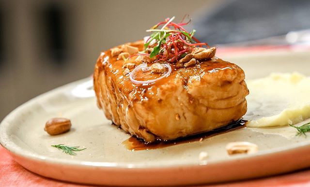elseparis's tweet photo. #cabillaud #cook #chef #sofresh #fraicheur #pureemaison #caramelized #chef #restaurant #carte #soir #instafood @elseparis @chef_abadiaable https://t.co/UDvld848az https://t.co/qeSnX5NjOt