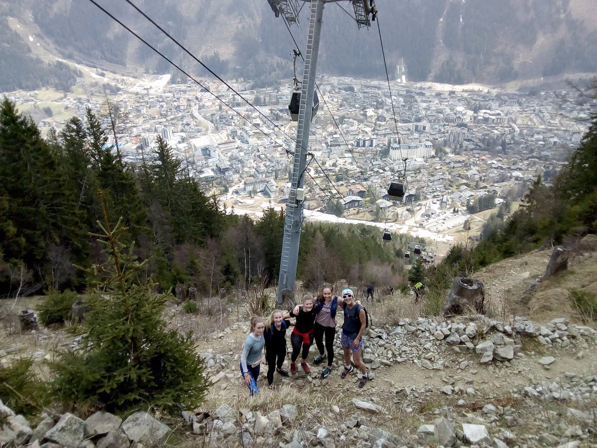 s_tunstall's tweet photo. Another fantastic training camp with @MancHarriers @Runsmarter1 ...after a mountain-style long run and vkm the girls got their revenge this morning with 200m reps on the track #chamonix #mountainrunnig #speedsters #lactichell https://t.co/wMwG6HCcbY