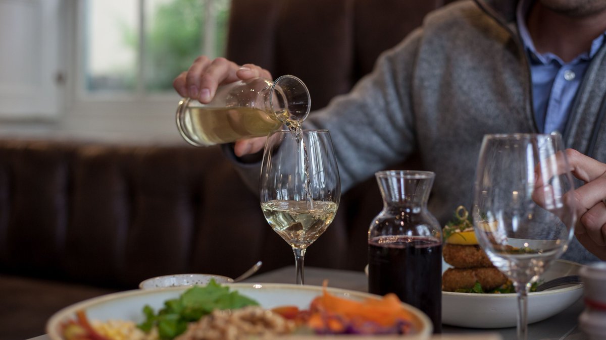 the ENTERTAINER - South Africa tweet media