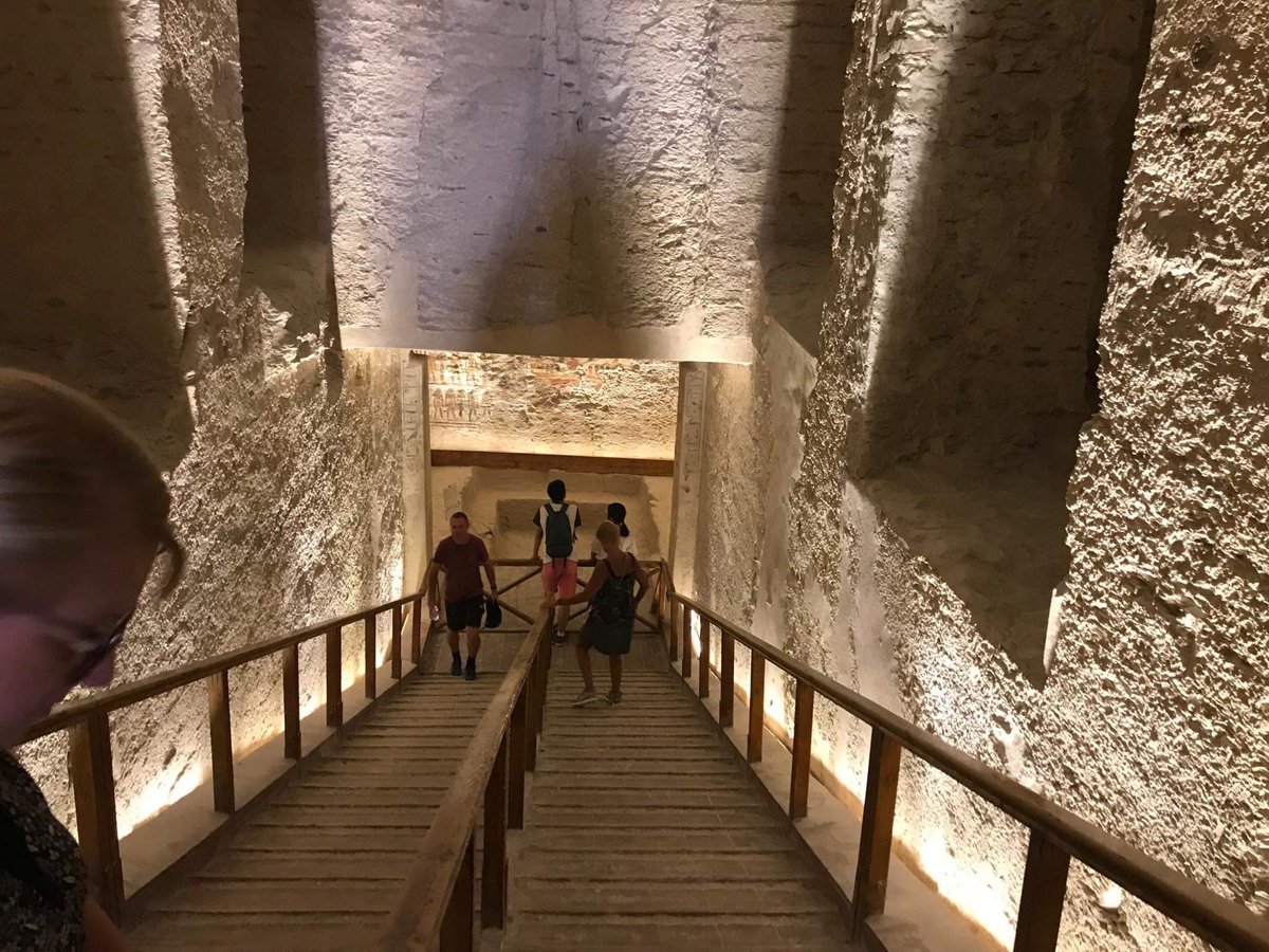 Still being amazed by the sights in Egypt😀 Hoping everyone is enjoying their well deserved holidays!!@seanp68 <a href="/CFlamos/">Catherine Flamos</a>