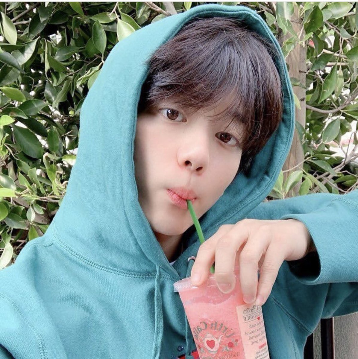 yjaybaby's tweet photo. 😍😍 https://t.co/nGWa6g6xbN