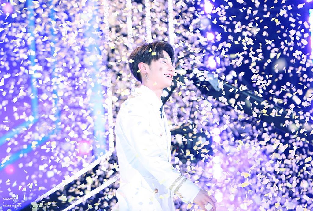 reycmeup's tweet photo. You are loved; you are worthy. 
Keep Shining!🌟
#HANGYUL
#PRODUCE_X_101 
#IM66 https://t.co/CsqugZfzLv