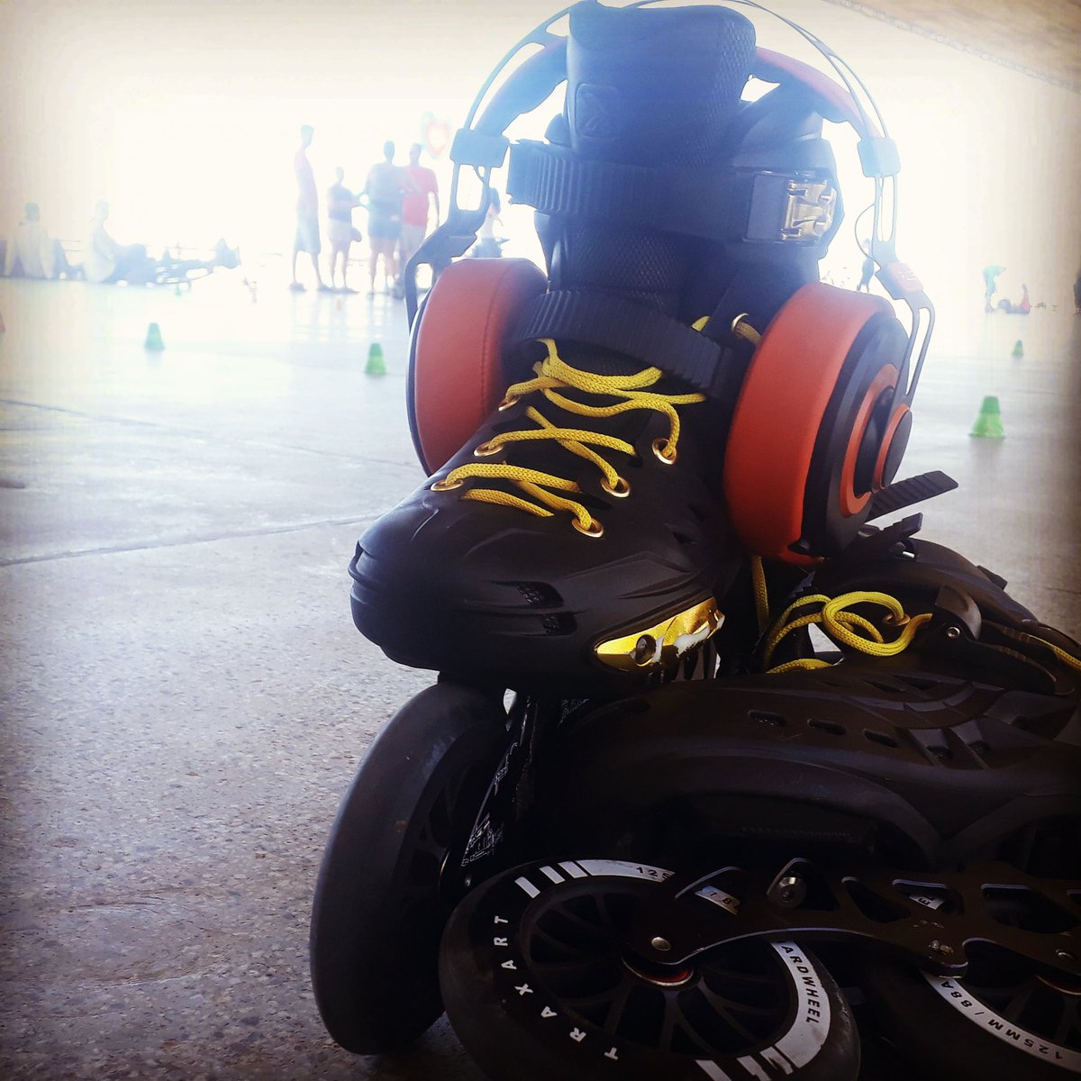 inlinedecorpe's tweet photo. Patins e música, combinação perfeita.

¡Patines y música! Combinación perfecta. https://t.co/n0aIAz3Ul0