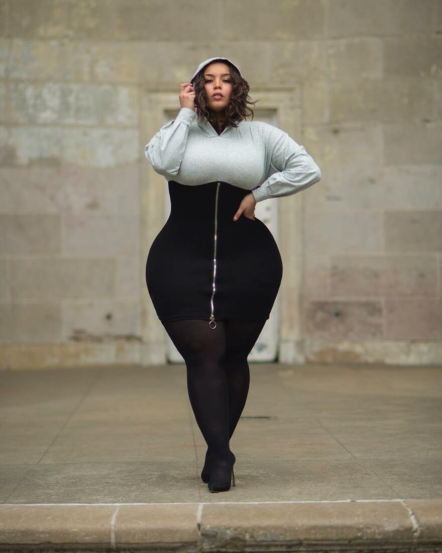 “Post in King Steph https://t.co/Nb1avFe9D4 #Curvage #Curvy #plusisequal #C...