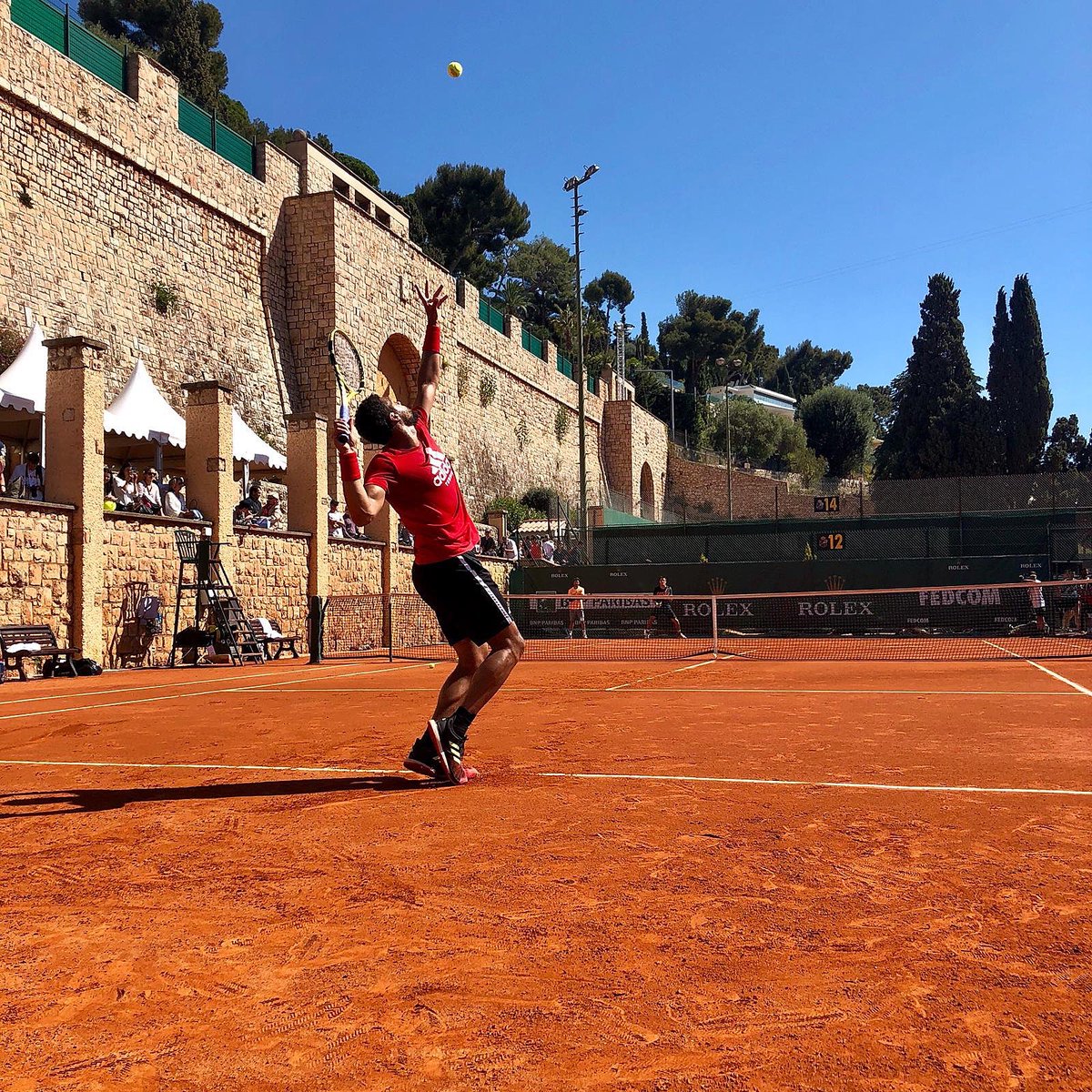 tsonga7's tweet photo. Bonjour Monte-Carlo ! 🔵🎾💥 @ROLEXMCMASTERS #TeamTsonga #rolexmcmasters https://t.co/lmM7WWIO9I