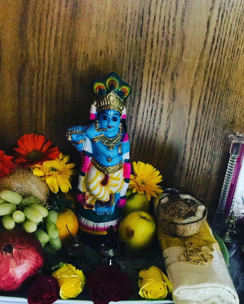 #HappyVishu to all Keralites around the world 💐🎉
#kerala #newyear today 
My #Vishu celebrations 🥳 at #beirut  #lebanon with  Indian Counsul Shri Sasikumar’s family #vishukani #vishusadya2019 #yummyfood