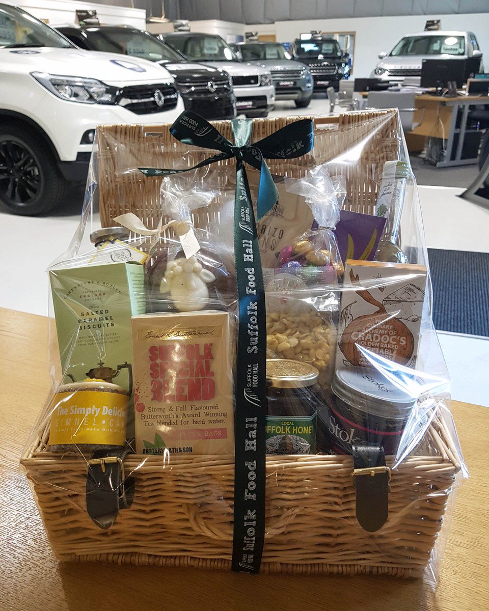 Lindacre's tweet image. With Easter nearly upon us, we're giving away this luxury food hamper to get your bank holiday weekend off to a great start. Head over to our Facebook page for your chance to win! Entries close on Tuesday 16th April.

#lindacre #giveaway #ipswich #easter #prize #hamper #luxury