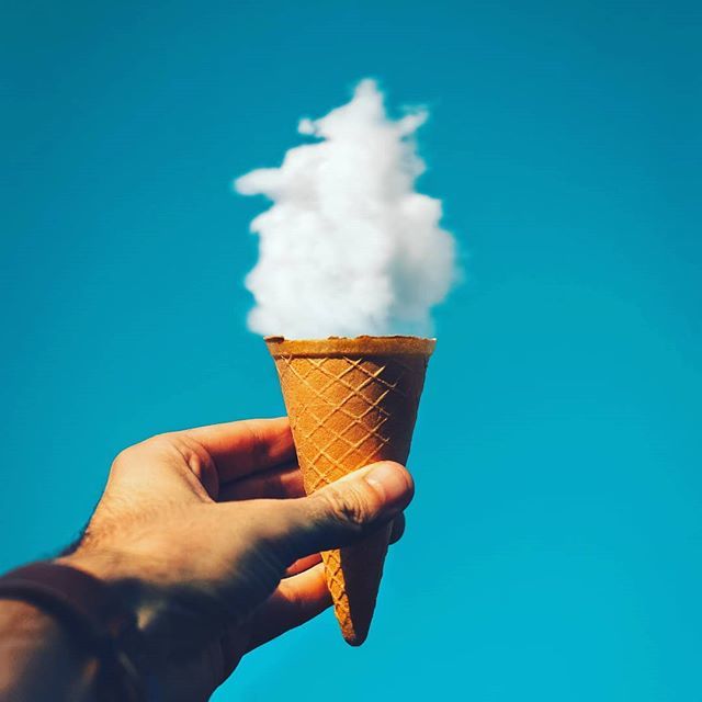 icegurtve's tweet photo. No es un espejismo, lo que vez aquí, es el reflejo de tu ganas de comer helado de vainilla 🤭🍦
.
.
#Heladería #Helado #Tinas #Barquillas #Chocolate #Fresa #Vainilla #Sabores #PiñaColada #Maracaibo #Dulce #Contactanos #síguenos #mcbo https://t.co/oVVx4CwRgj