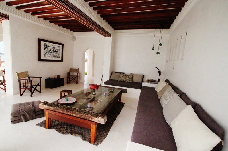 TreeHillTravel's tweet photo. Welcome to the Kenyan Santorini ๐ฅฐ
@ForodhaniHouse is a beautifull beachfront holiday house situated at Shella Beach, Lamu.
Book today from as little as Ksh,4500 (10 pax) Special offer valid from 01/05/2019 to 30/06/2019
#LetsGoPlaces #ForodhaniHouse #Lamu #TembeaKenya https://t.co/YwtZK8ie65