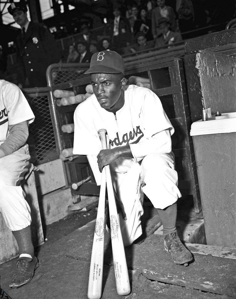 Jackie Robinson awaits his first at bat in the majors, Ebbets Field, 4/15/47, by Irving Haberman. From the blog: How did the press cover the "first" #JackieRobinsonDay? Coverage from the NYT, Sporting News, Brooklyn Eagle, &amp; Pittsburgh Courier #Jackie42 behindthebag.net/2018/04/15/the…