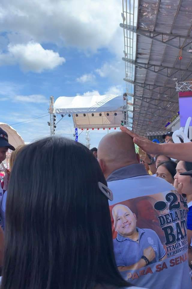 Solid_BATO's tweet photo. What’s wrong with my head? Why do they love to touch  it or pray over it? https://t.co/AvILOyQDhx