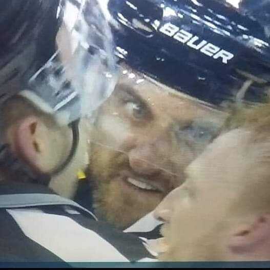 RinkProblems's tweet photo. MFW coaches don’t discipline their players and leave the locker room a complete mess #RinkProblems https://t.co/UD9FbfDNzM