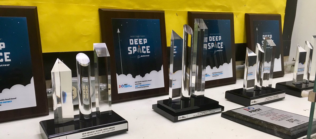 eomlions7476's tweet photo. Thank you to all of our sponsors for helping us achieve our potential. Whether they are recent, or have been with us since day 1, we whole heartily appreciate them. @CarletonU_Eng @RossVideoOttawa @EpiphanVideo @ProtocaseInc @OCDSB @Rotary #kumon #unlimitedcapabilities #itbpc https://t.co/AjOJItodvd