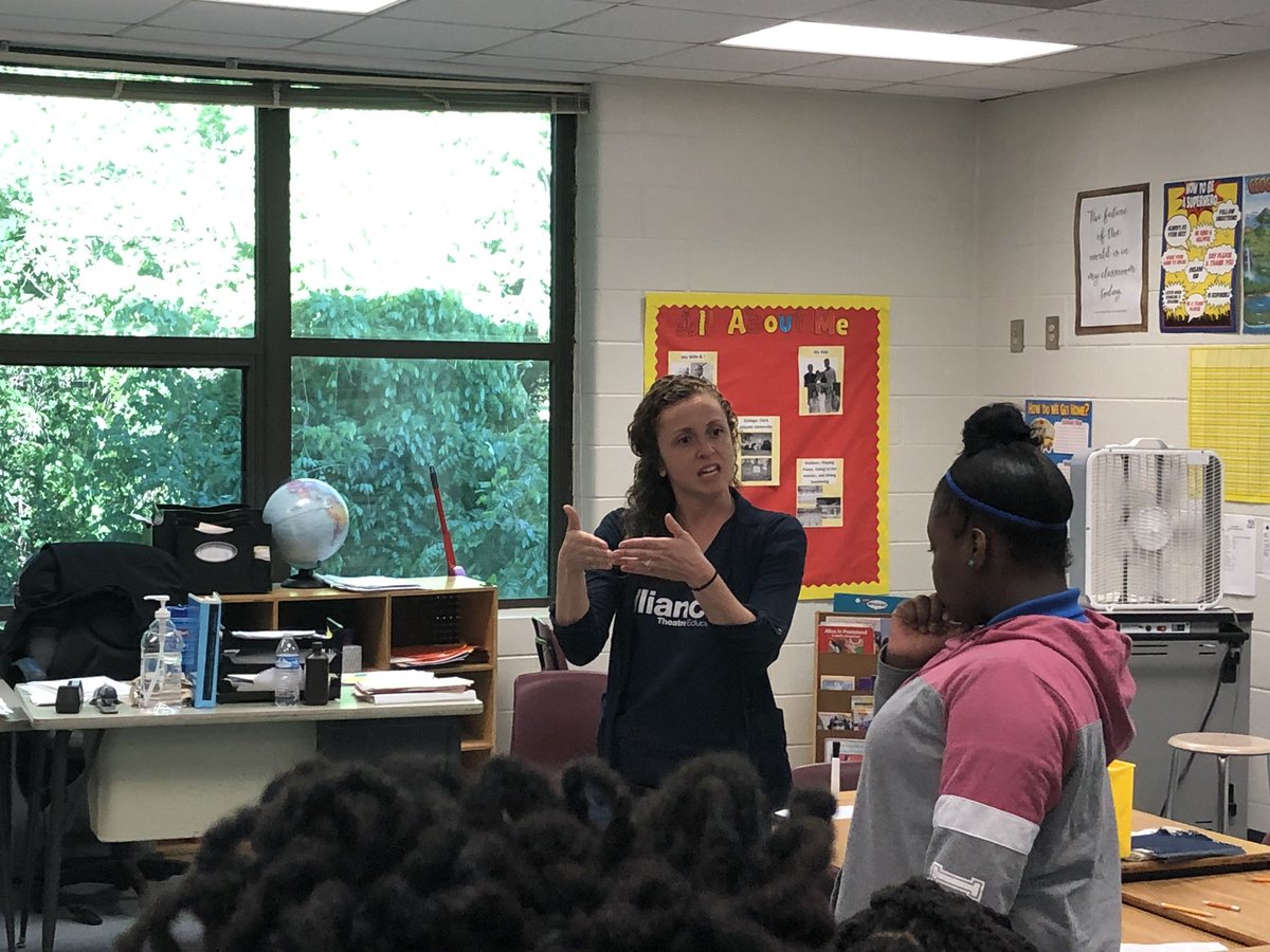 BGCMA_CEO's tweet photo. So great to see the focus at @APSTAGAcademy on a Monday morning! Love the partnership w @alliancetheatre 👍🏻@CarstarphenMJ @jasonesteves https://t.co/LvBxc1OFog