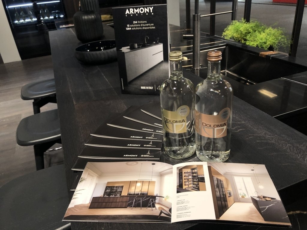 AcquaDolomia's tweet photo. EXCELLENCE FROM #PARIS #EXPO 

#MadeinItaly, elegance, quality, attention to detail: #DolomiaWater in perfect pairing with #ArmonyKitchens at #Sadecc 2019, #ParisExpo Porte de #Versailles, the #French #tradefair for fitted #kitchens and home #furnishings https://t.co/1m2O4QKEMB